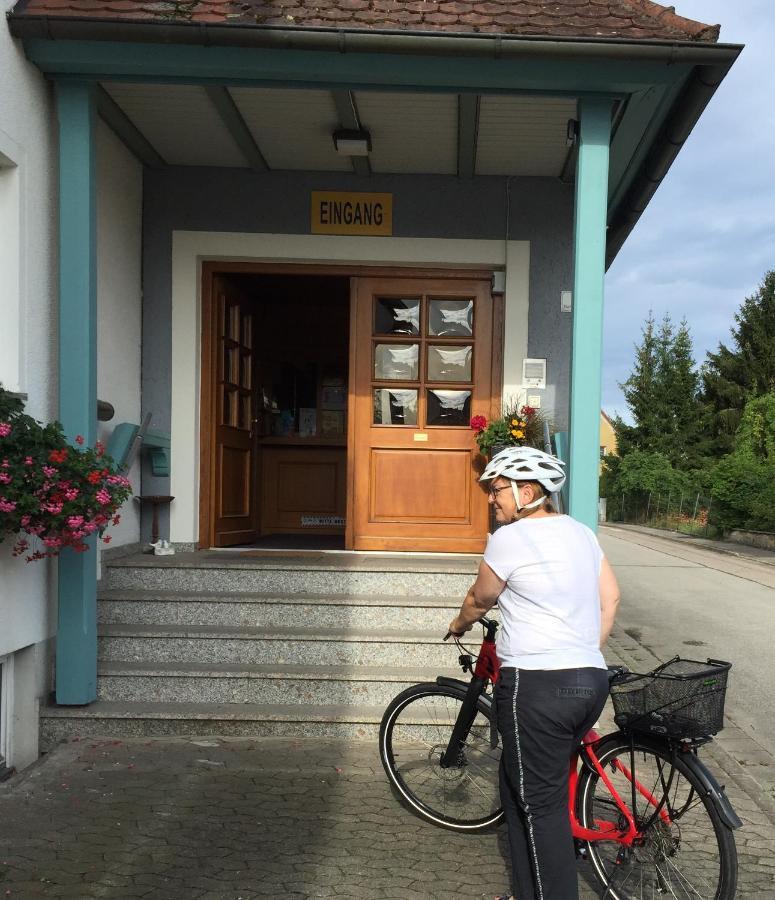 Hotel-Pension Seitz Wolframs-Eschenbach Buitenkant foto